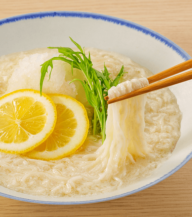 とうふ冷麺：夏の柑橘レモンイメージ